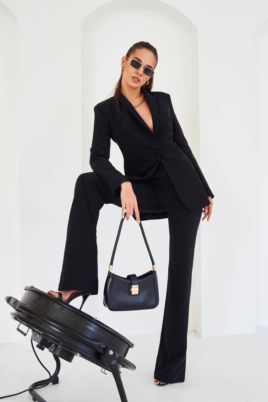 Black fitted pantsuit for tall women