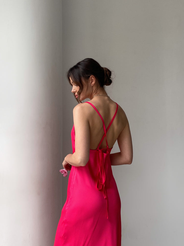 Selin Open back silk slip hot pink