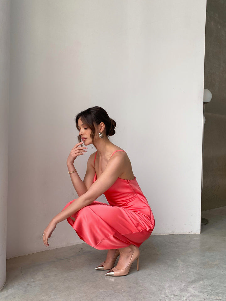 Selin Open back silk slip coral